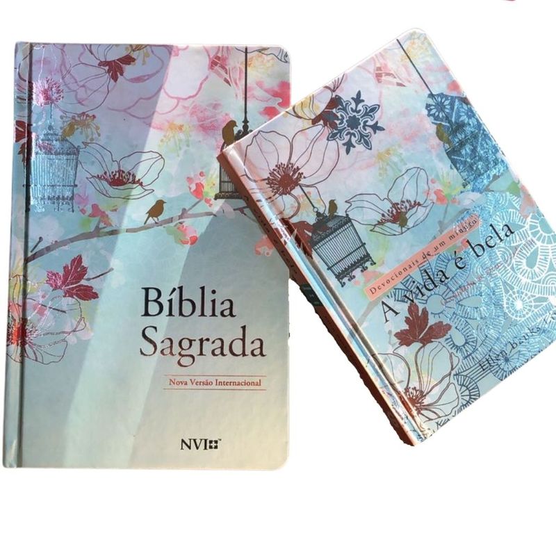 Kit-Biblia-e-Devocional---A-vida-e-Bela